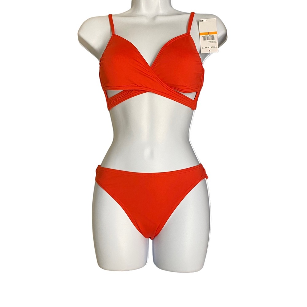 Red Vince Camuto Small Bikini. NWT criss cross front.  Removable Pads.